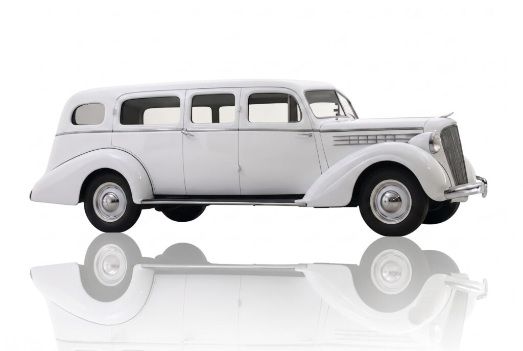 Limosina modelo vintage color blanca